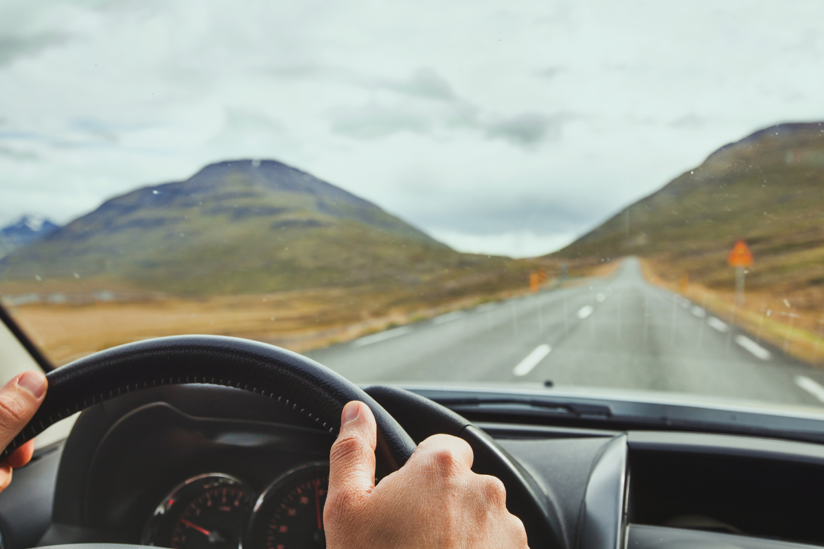 Sua Jornada Começa Aqui! Está pronto para encontrar o carro que vai acompanhar você na sua próxima jornada? 